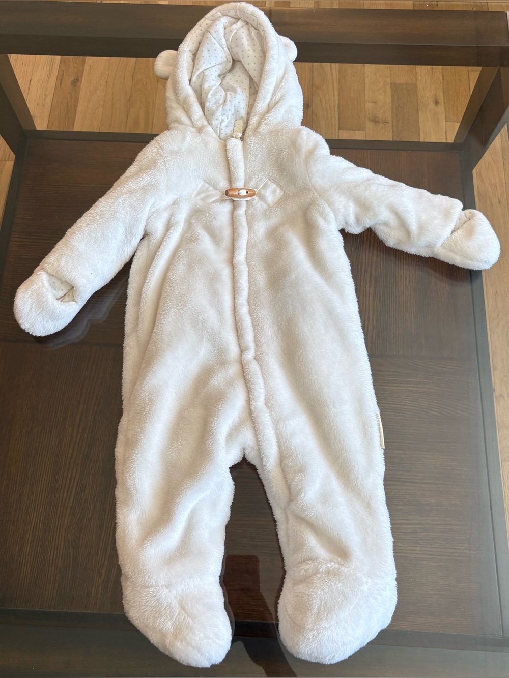 Wippette Kids Snowsuit Size 6/9 Month White Faux Fur With Feet And Hood Romper